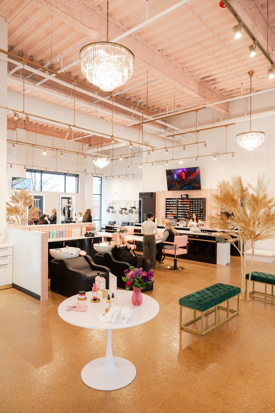 St. Charles salon location